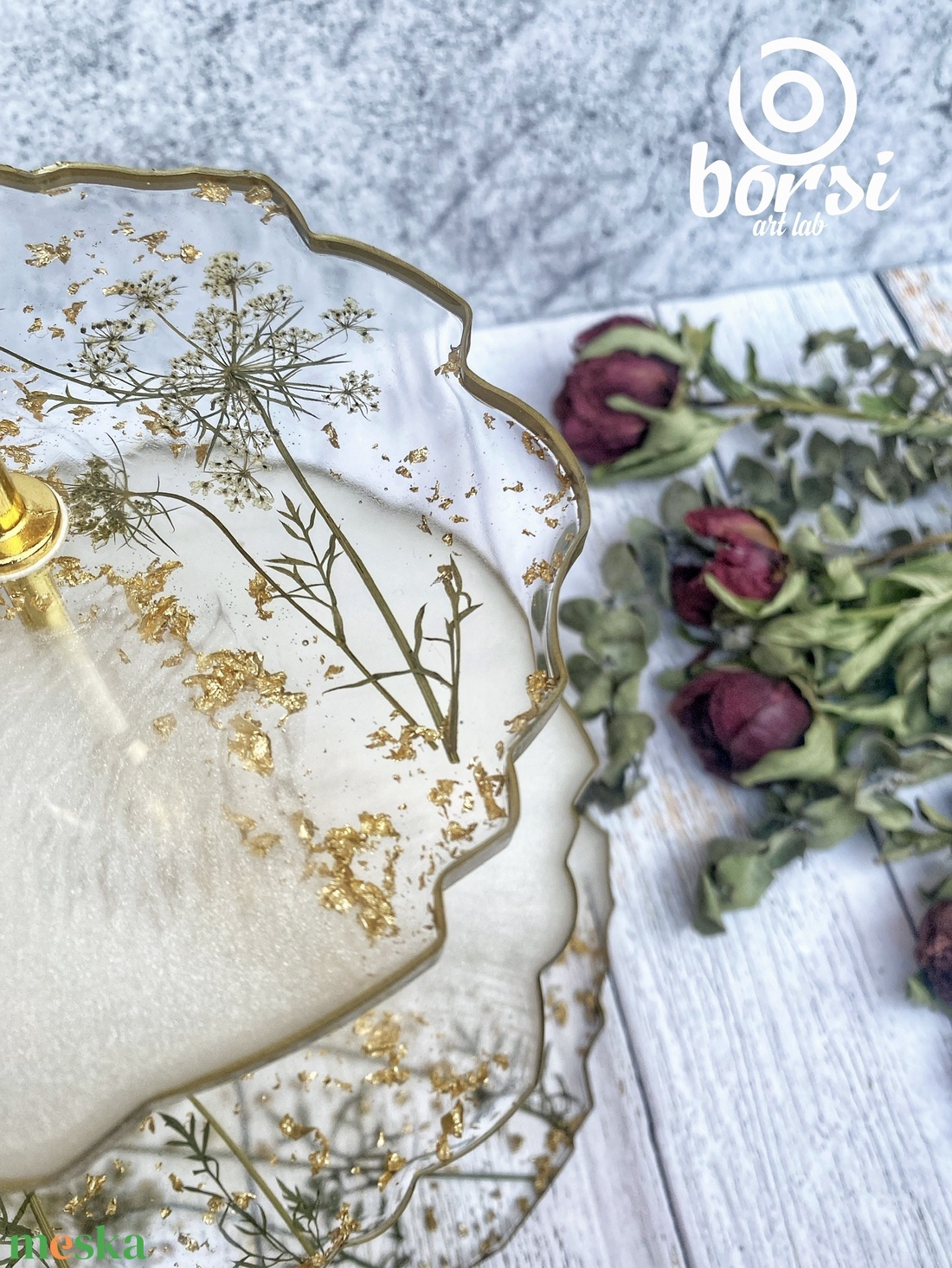 Csipkevirág X Műgyanta 3emletes sütemény tálaló állvány, szárított virág, örök virág, tálaló, ajándék szett - otthon & életmód - konyhafelszerelés, tálalás - tálalás - kínálótál - Meska.hu