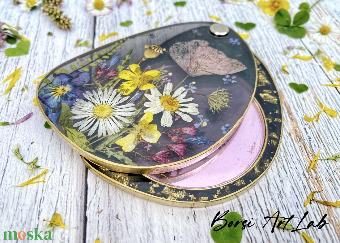 Szárított virágos műgyanta zsebtükör - otthon & életmód - dekoráció - tükör - Meska.hu