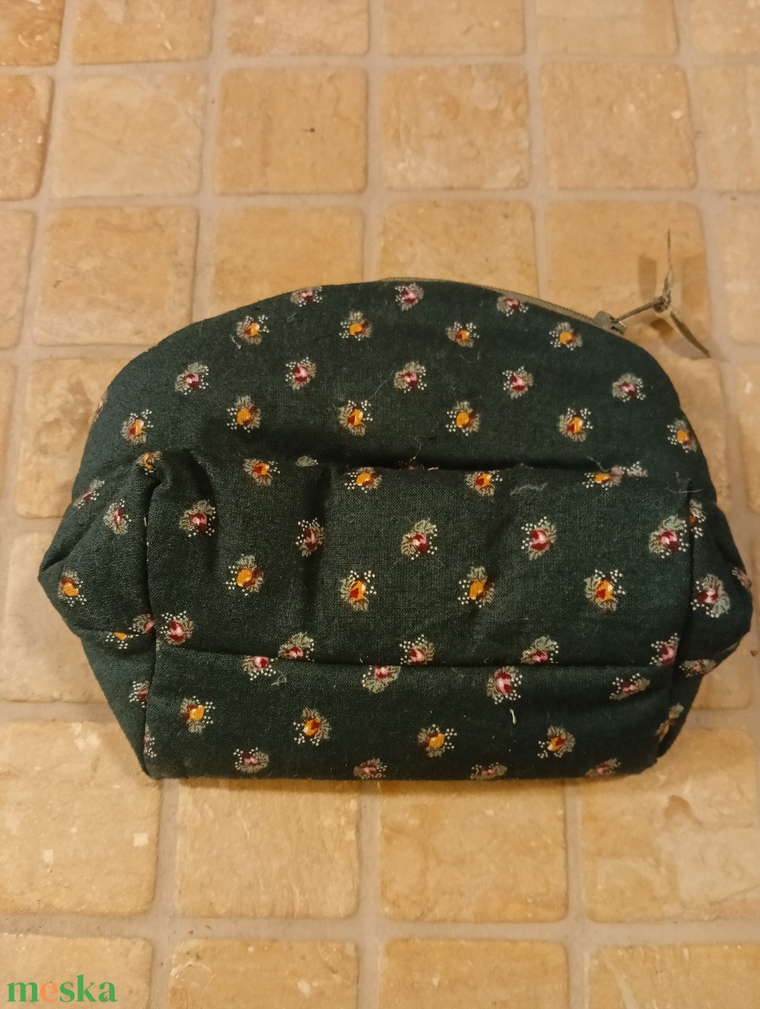 Neszeszer - zöld apró virágmintás - táska & tok - neszesszer - Meska.hu