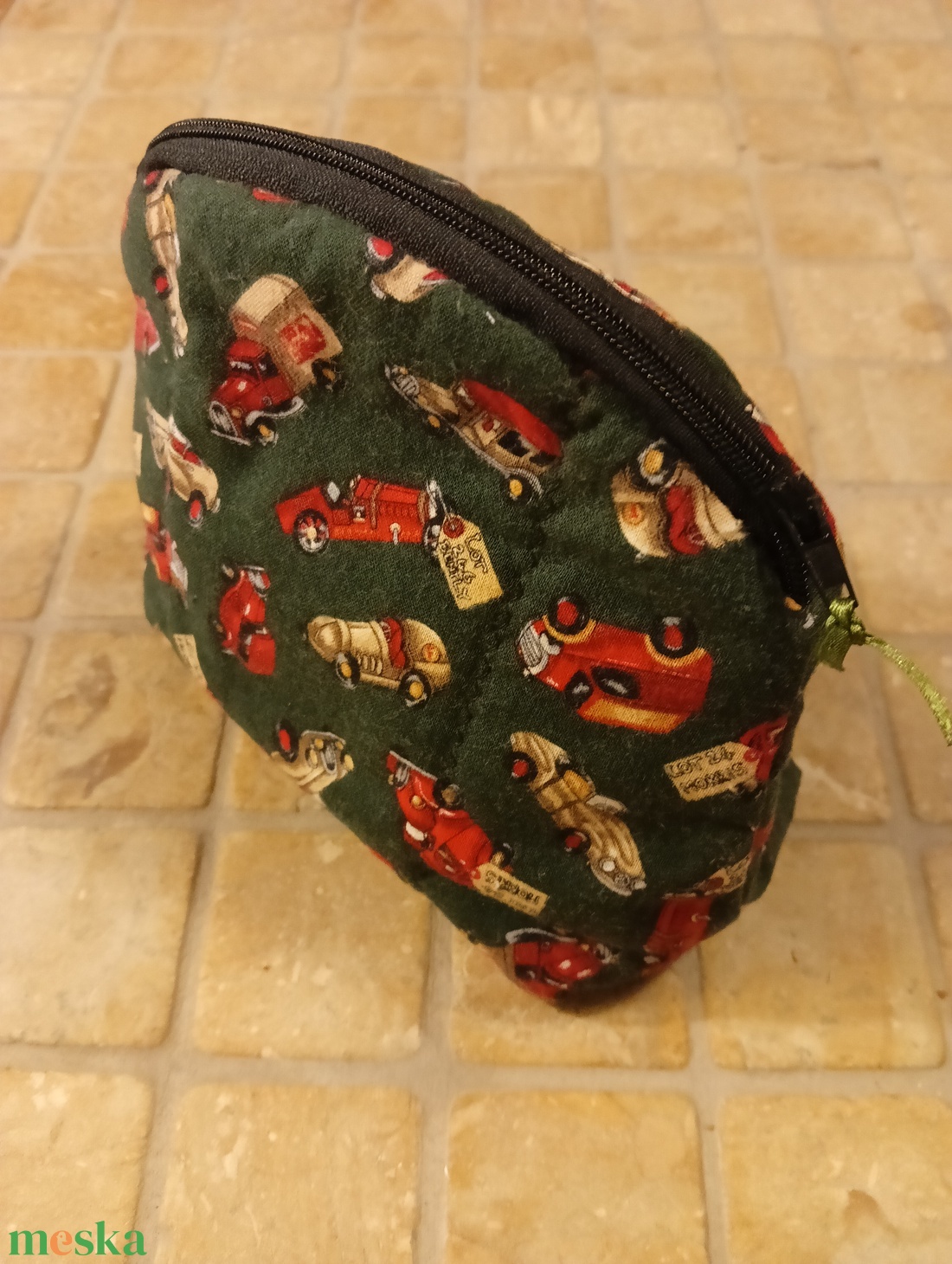 Neszeszer - zöld autó mintás - táska & tok - neszesszer - Meska.hu