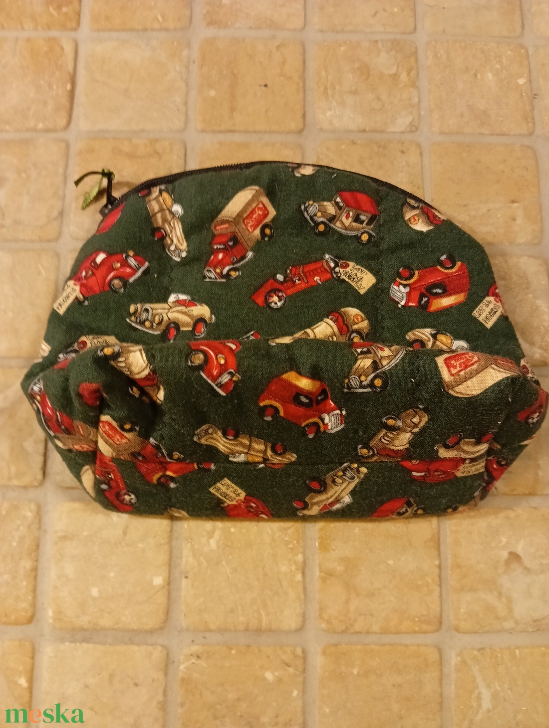 Neszeszer - zöld autó mintás - táska & tok - neszesszer - Meska.hu
