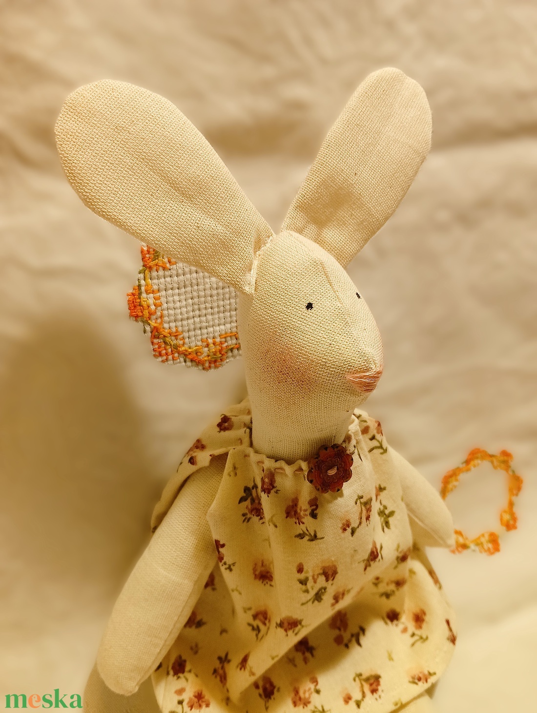 Bori nyuszi - kézzel készült, Waldorf ihletésű textilfigura - játék & sport - plüssállat & játékfigura - más figura - Meska.hu