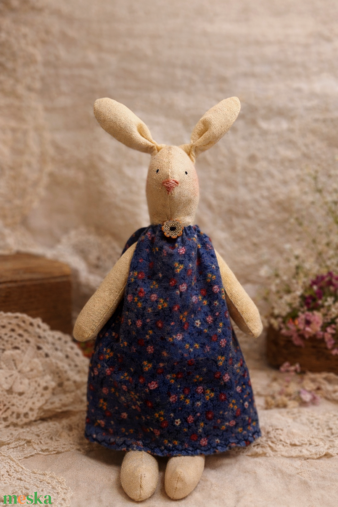 Mazsi nyuszi - kézzel készült, Waldorf ihletésű textilfigura - játék & sport - plüssállat & játékfigura - más figura - Meska.hu