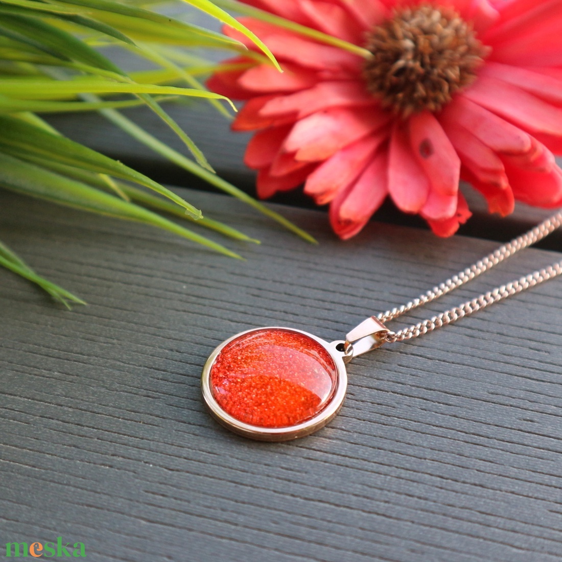 Csillogó piros - rosegold nemesacél medálos nyaklánc - ékszer - nyaklánc - medálos nyaklánc - Meska.hu Csillogó piros - rosegold nemesacél medálos nyaklánc - ékszer - nyaklánc - medálos nyaklánc - Meska.hu