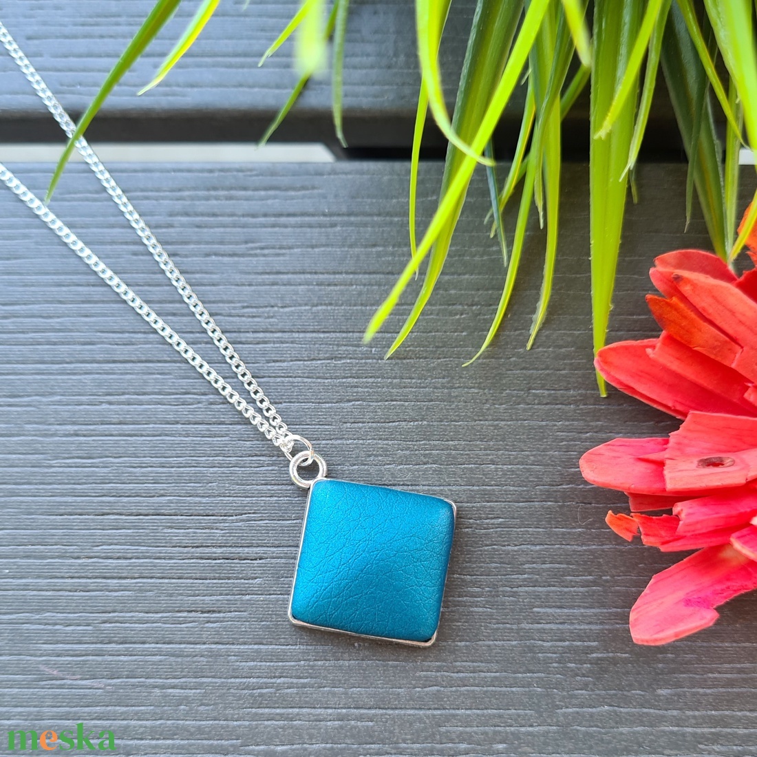 Metál türkiz - ezüst négyzet nyaklánc - ékszer - nyaklánc - medálos nyaklánc - Meska.hu