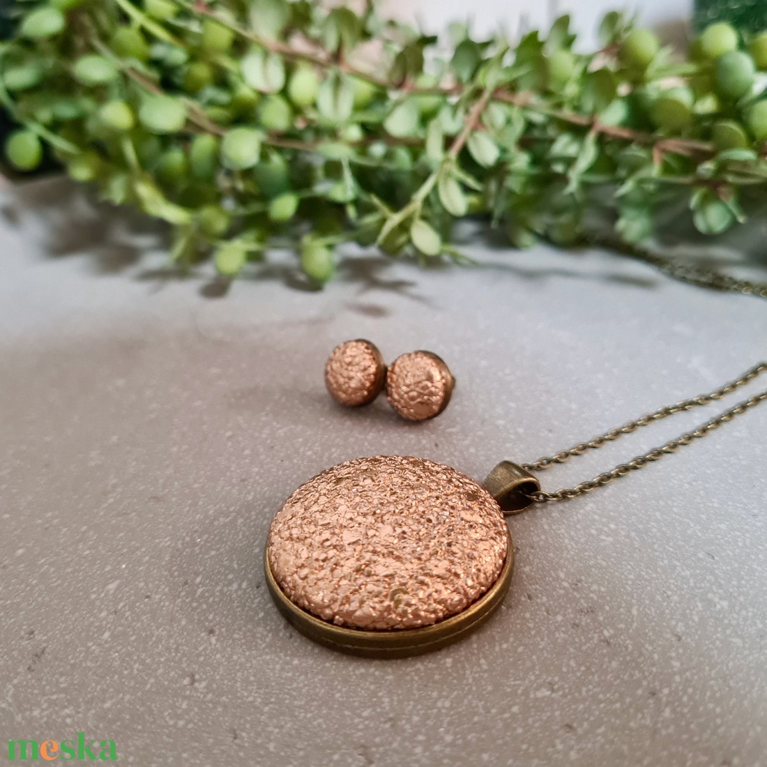 Rosegold textúrás nyaklánc és fülbevaló szett - ékszer - ékszerszett - Meska.hu Rosegold textúrás nyaklánc és fülbevaló szett - ékszer - ékszerszett - Meska.hu