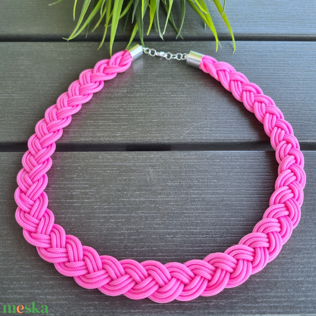 Halvány rózsaszín fonott nyaklánc - ékszer - nyaklánc - medál nélküli nyaklánc - Meska.hu