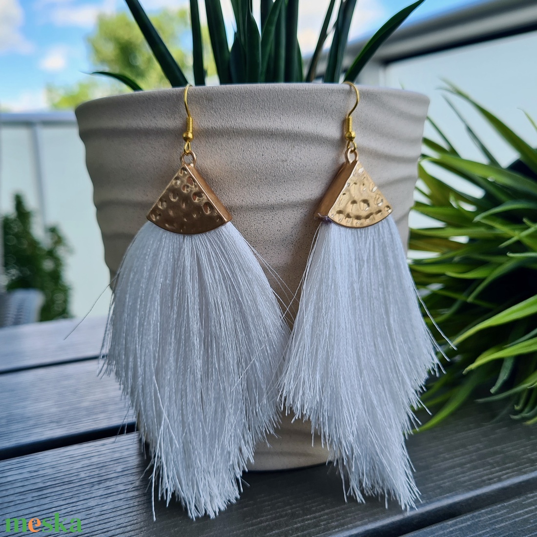 Fehér selyem rojt fülbevaló - ékszer - fülbevaló - rojtos fülbevaló - Meska.hu