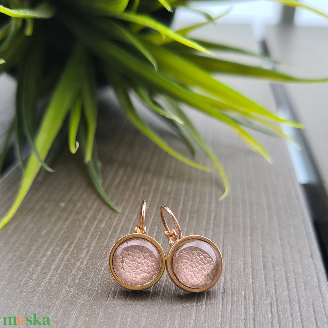 Metál púder - rosegold franciakapcsos nemesacél fülbevaló - ékszer - fülbevaló - lógó fülbevaló - Meska.hu Metál púder - rosegold franciakapcsos nemesacél fülbevaló - ékszer - fülbevaló - lógó fülbevaló - Meska.hu