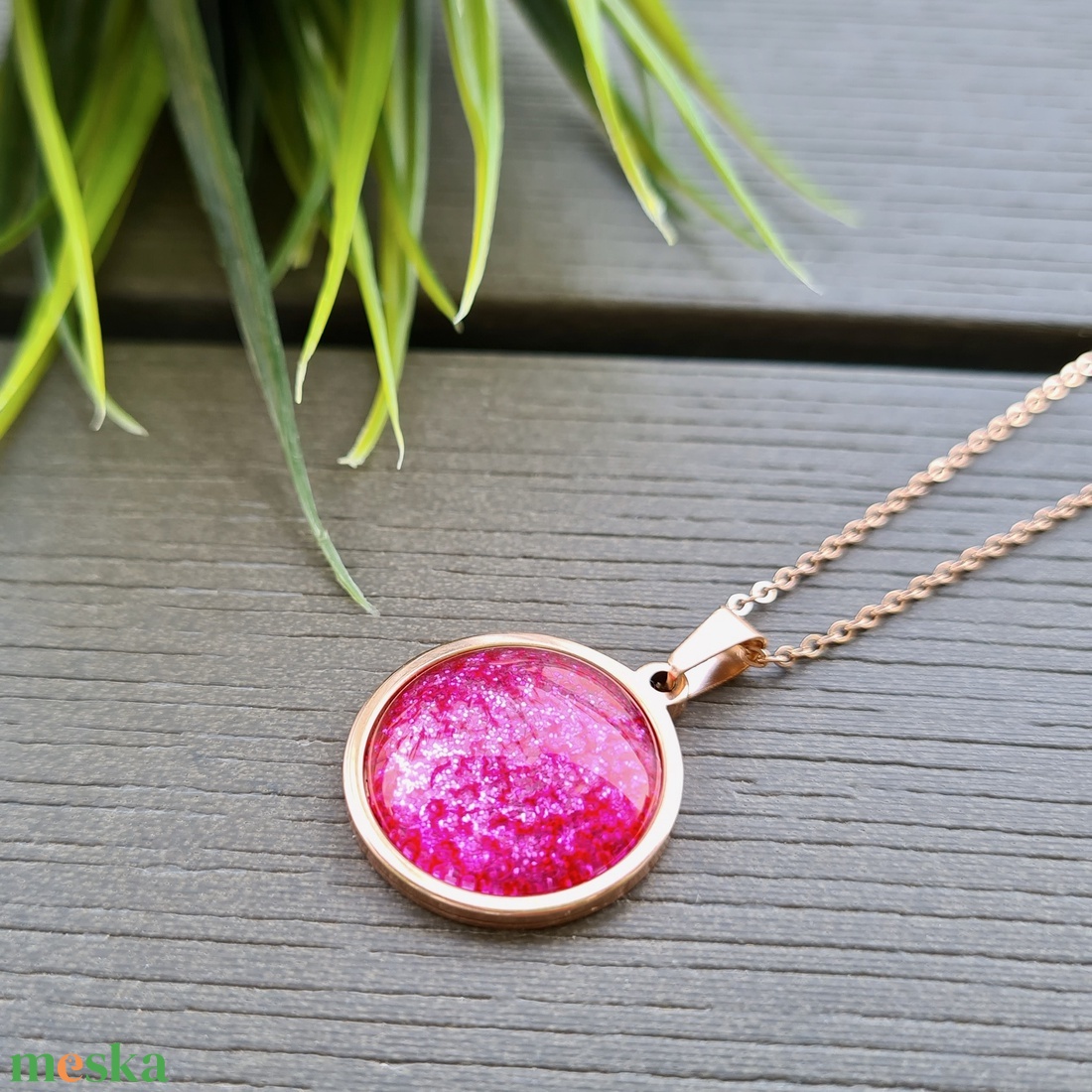 Csillogó magenta - rosegold nemesacél medálos nyaklánc - ékszer - nyaklánc - medálos nyaklánc - Meska.hu