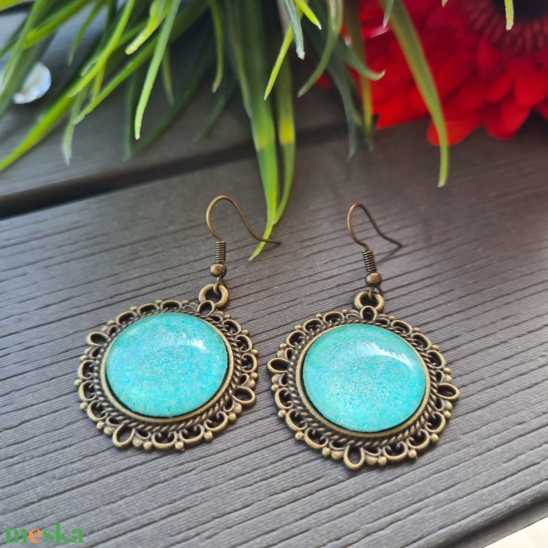 Vintage csillogó menta - bronz lógós fülbevaló - ékszer - fülbevaló - lógó fülbevaló - Meska.hu Vintage csillogó menta - bronz lógós fülbevaló - ékszer - fülbevaló - lógó fülbevaló - Meska.hu