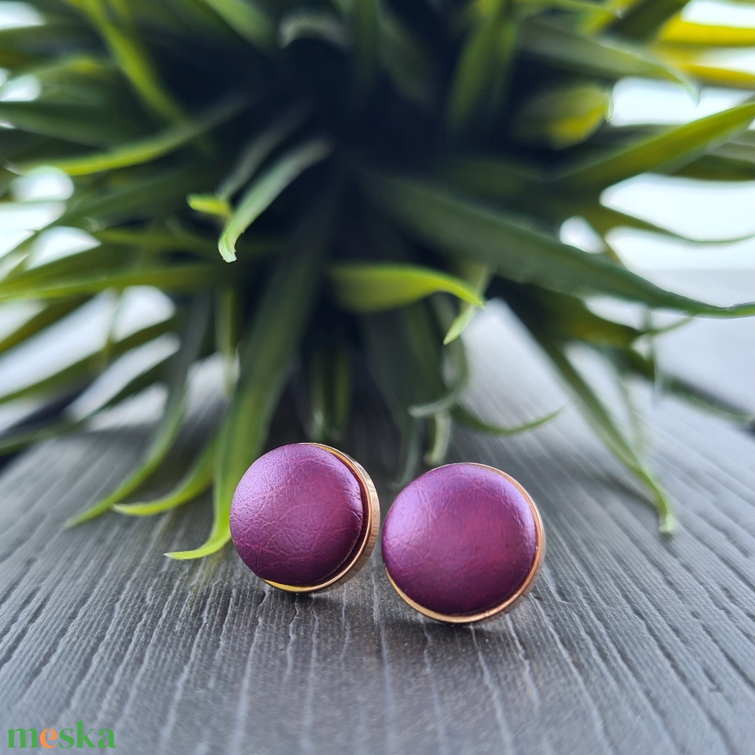 Metál fukszia - rosegold nemesacél bedugós fülbevaló - ékszer - fülbevaló - pötty fülbevaló - Meska.hu Metál fukszia - rosegold nemesacél bedugós fülbevaló - ékszer - fülbevaló - pötty fülbevaló - Meska.hu