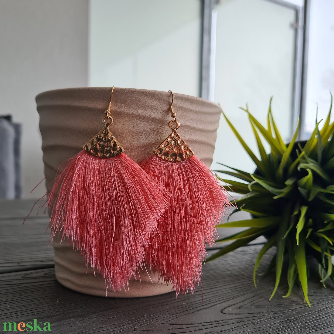 Halvány pink selyem rojt fülbevaló - ékszer - fülbevaló - rojtos fülbevaló - Meska.hu Halvány pink selyem rojt fülbevaló - ékszer - fülbevaló - rojtos fülbevaló - Meska.hu