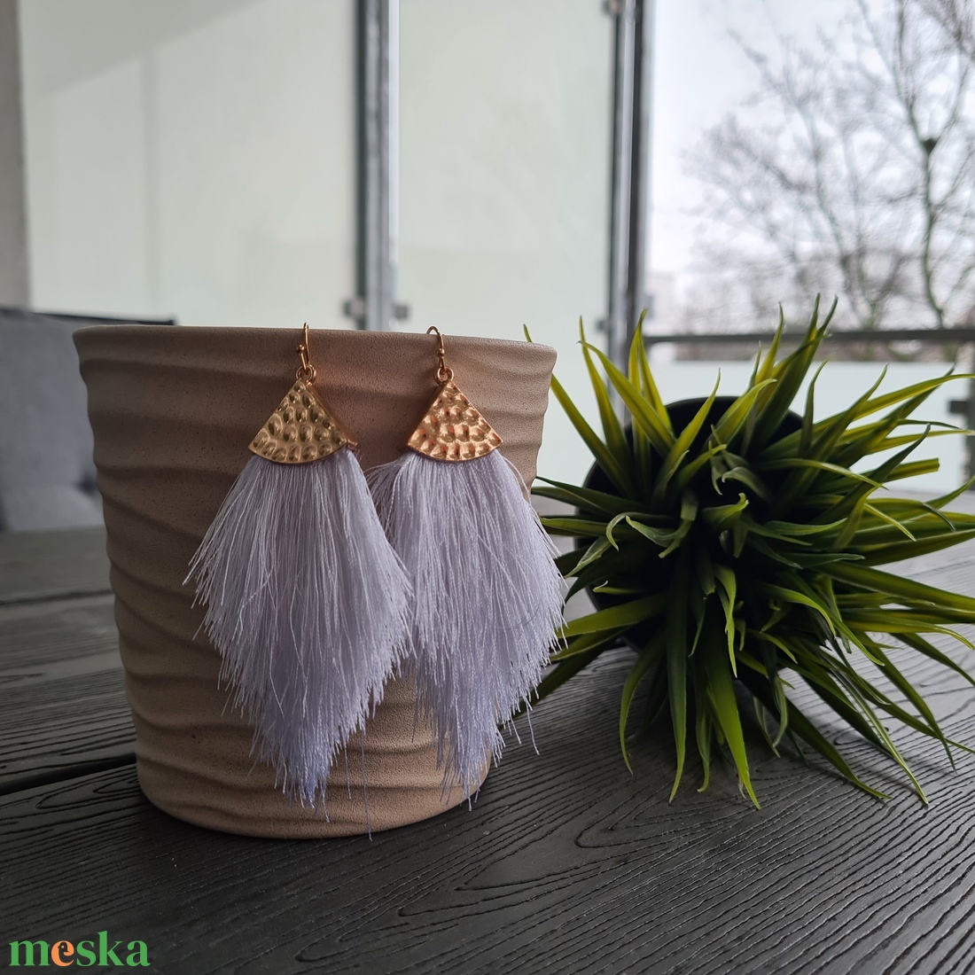 Hófehér selyem rojt fülbevaló - ékszer - fülbevaló - rojtos fülbevaló - Meska.hu