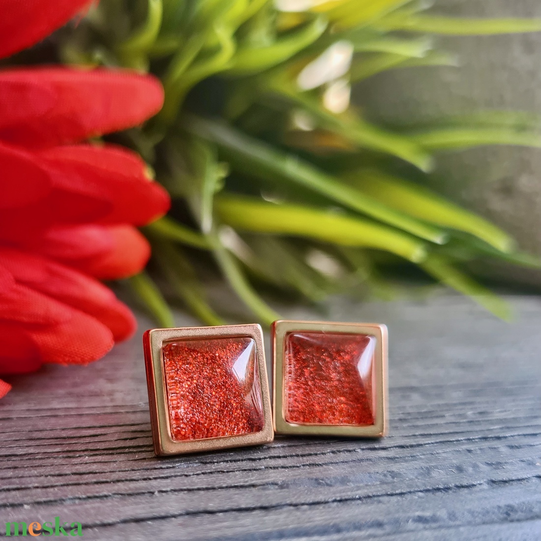 Csillogó piros - rosegold nemesacél négyzet fülbevaló - ékszer - fülbevaló - pötty fülbevaló - Meska.hu Csillogó piros - rosegold nemesacél négyzet fülbevaló - ékszer - fülbevaló - pötty fülbevaló - Meska.hu