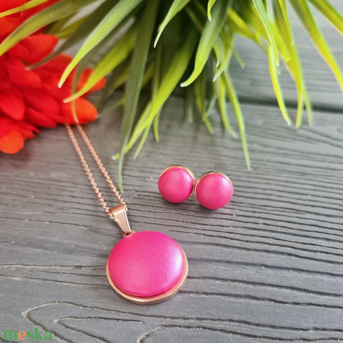 Metál pink - rosegold nemesacél medálos nyaklánc és fülbevaló szett - ékszer - ékszerszett - Meska.hu Metál pink - rosegold nemesacél medálos nyaklánc és fülbevaló szett - ékszer - ékszerszett - Meska.hu