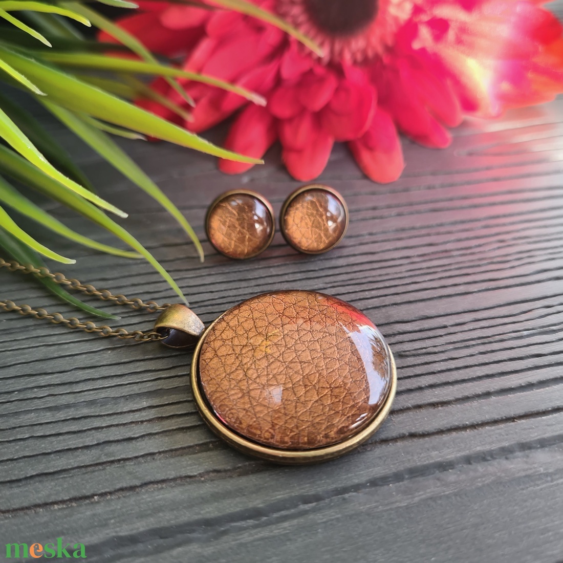 Metál sötét bronz - bronz fülbevaló és nyaklánc szett - ékszer - ékszerszett - Meska.hu Metál sötét bronz - bronz fülbevaló és nyaklánc szett - ékszer - ékszerszett - Meska.hu