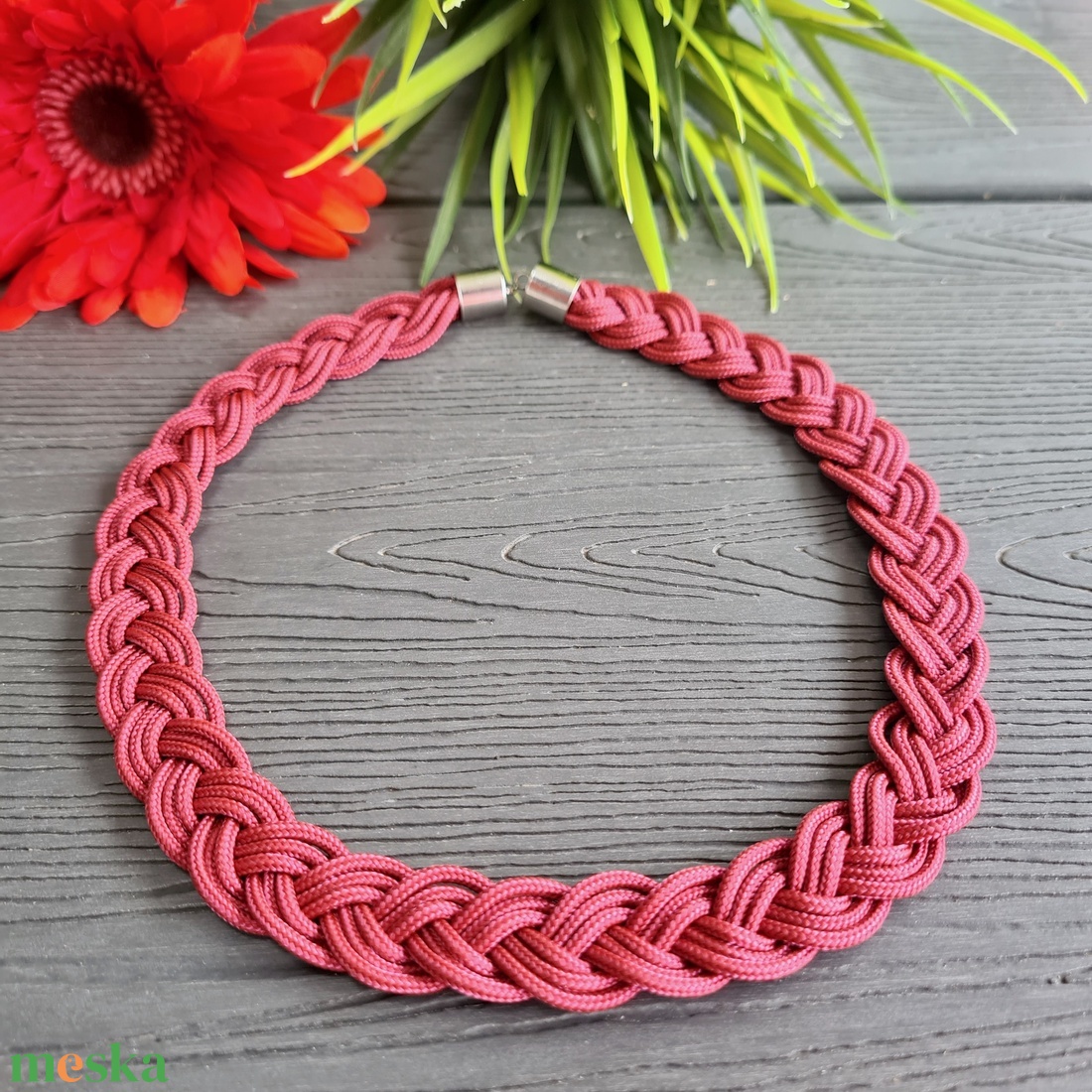 Málna piros fonott paracord nyaklánc - ékszer - nyaklánc - medál nélküli nyaklánc - Meska.hu Málna piros fonott paracord nyaklánc - ékszer - nyaklánc - medál nélküli nyaklánc - Meska.hu