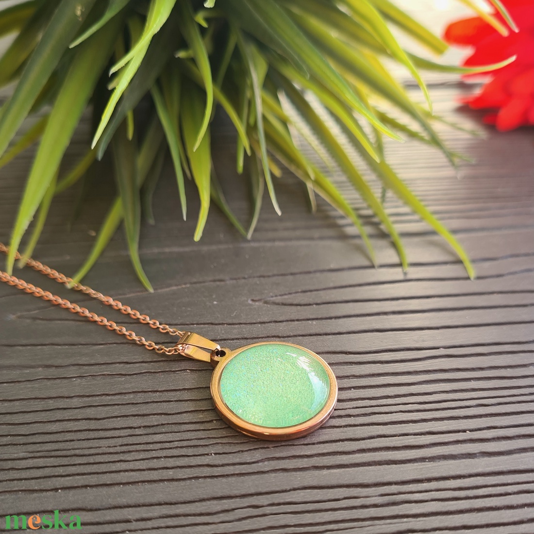 Csillogó menta zöld - rosegold nemesacél medálos nyaklánc - ékszer - nyaklánc - medálos nyaklánc - Meska.hu Csillogó menta zöld - rosegold nemesacél medálos nyaklánc - ékszer - nyaklánc - medálos nyaklánc - Meska.hu