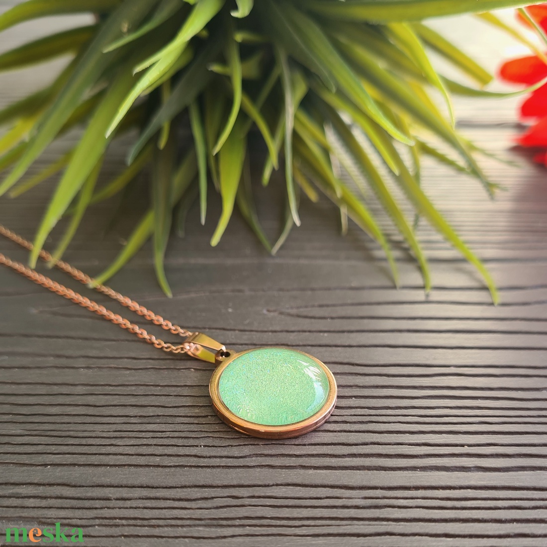 Csillogó menta zöld - rosegold nemesacél medálos nyaklánc - ékszer - nyaklánc - medálos nyaklánc - Meska.hu Csillogó menta zöld - rosegold nemesacél medálos nyaklánc - ékszer - nyaklánc - medálos nyaklánc - Meska.hu