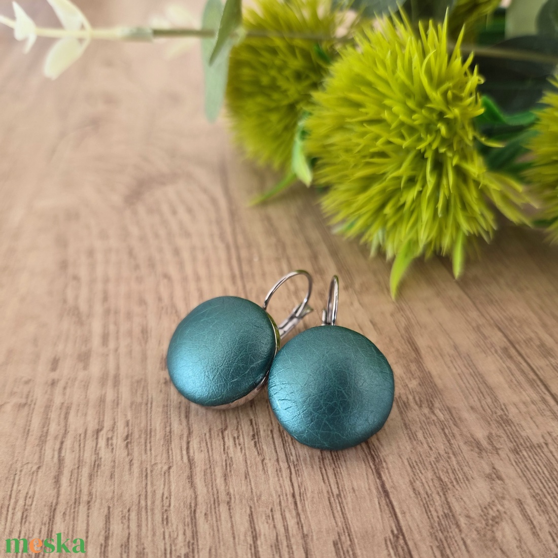 Metál zöld - ezüst franciakapcsos fülbevaló - ékszer - fülbevaló - lógó fülbevaló - Meska.hu