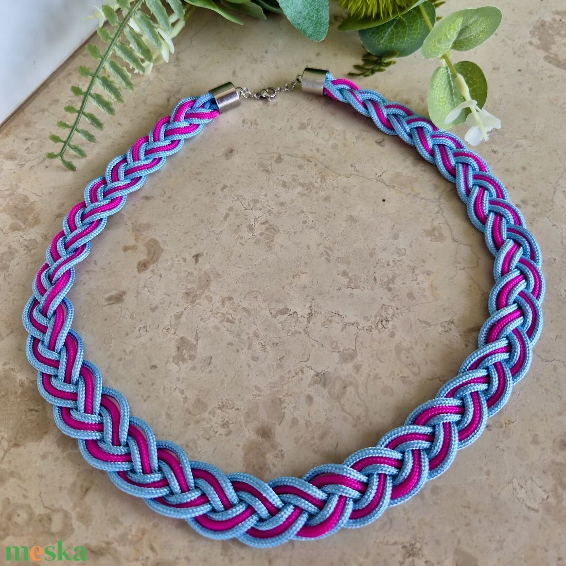 Világoskék - magenta paracord fonott nyaklánc - ékszer - nyaklánc - medál nélküli nyaklánc - Meska.hu