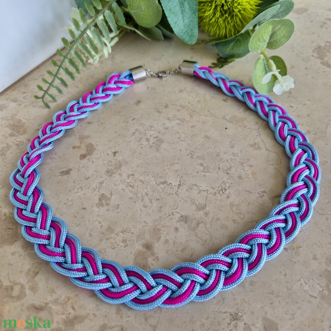 Világoskék - magenta paracord fonott nyaklánc - ékszer - nyaklánc - medál nélküli nyaklánc - Meska.hu