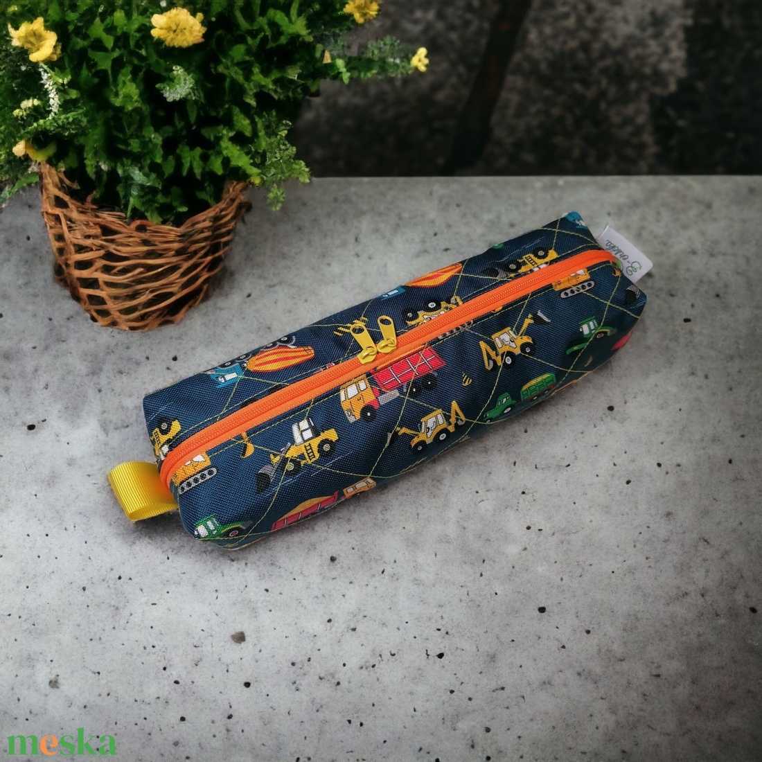 Tolltartó / neszesszer vízálló poliészterből - munkagépek - otthon & életmód - papír, írószer - tolltartó & ceruzatekercs - Meska.hu