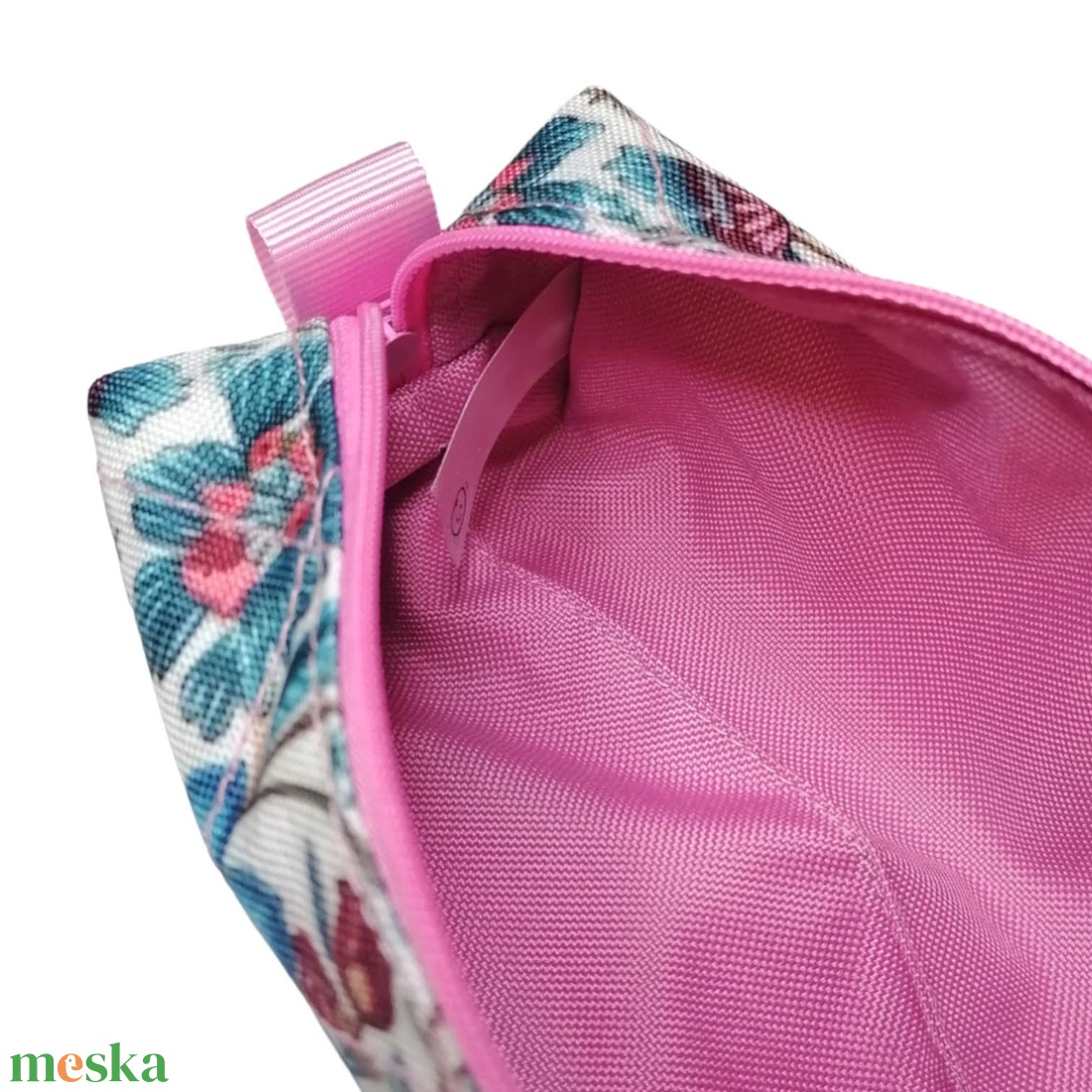 Tolltartó / neszesszer vízálló poliészterből - virág - otthon & életmód - papír, írószer - tolltartó & ceruzatekercs - Meska.hu