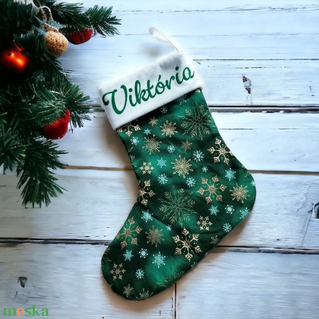 Névre szóló mikulás csizma, zöld-fehér-arany színben - karácsony - mikulás - mikulás zsák - Meska.hu