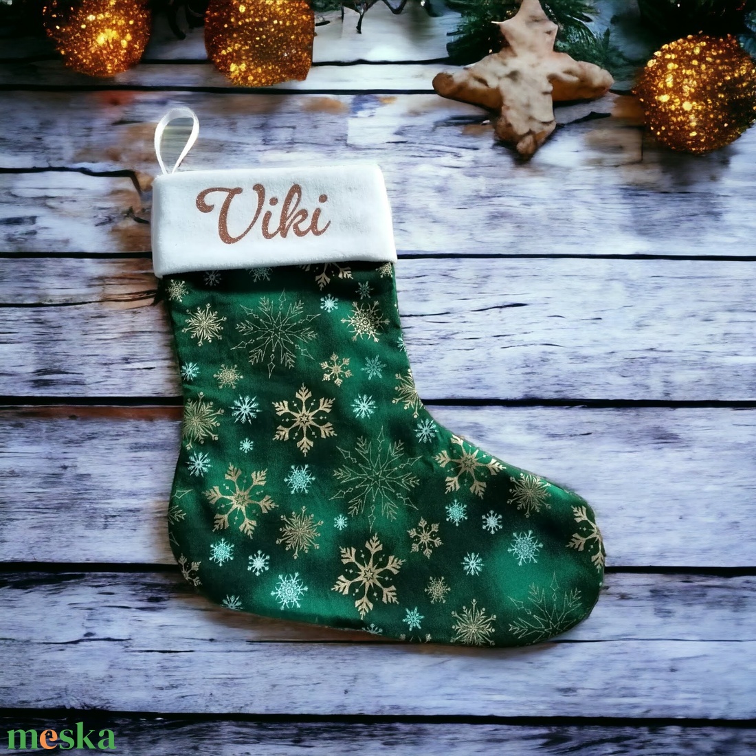 Névre szóló mikulás csizma, zöld-fehér-arany színben - karácsony - mikulás - mikulás zsák - Meska.hu