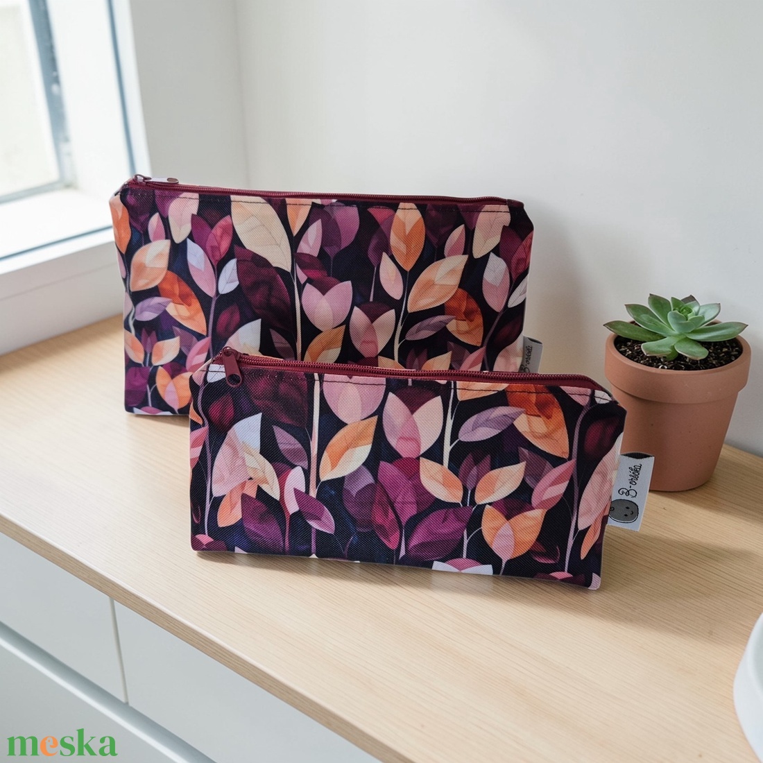 Neszesszer vízálló poliészterből - bordó levelek - táska & tok - neszesszer - Meska.hu