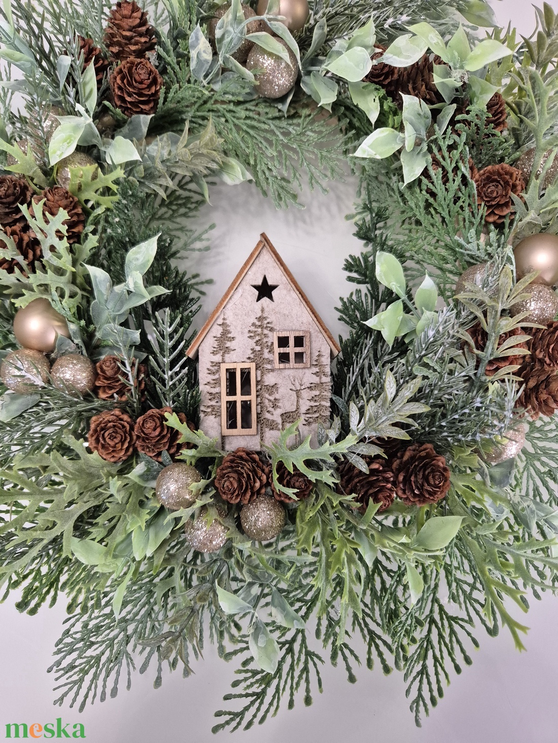 Házikós karácsonyi kopogtató � zöld-arany téli ajtódísz - karácsony - adventi díszek - adventi ajtódísz - Meska.hu