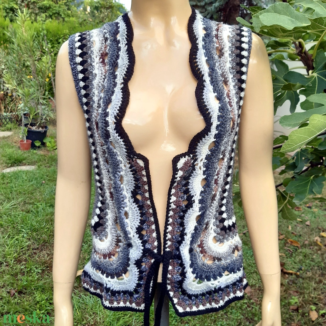 Lili horgolt  mellény, kötött, csipke, kabát - ruha & divat - női ruha - mellény - Meska.hu