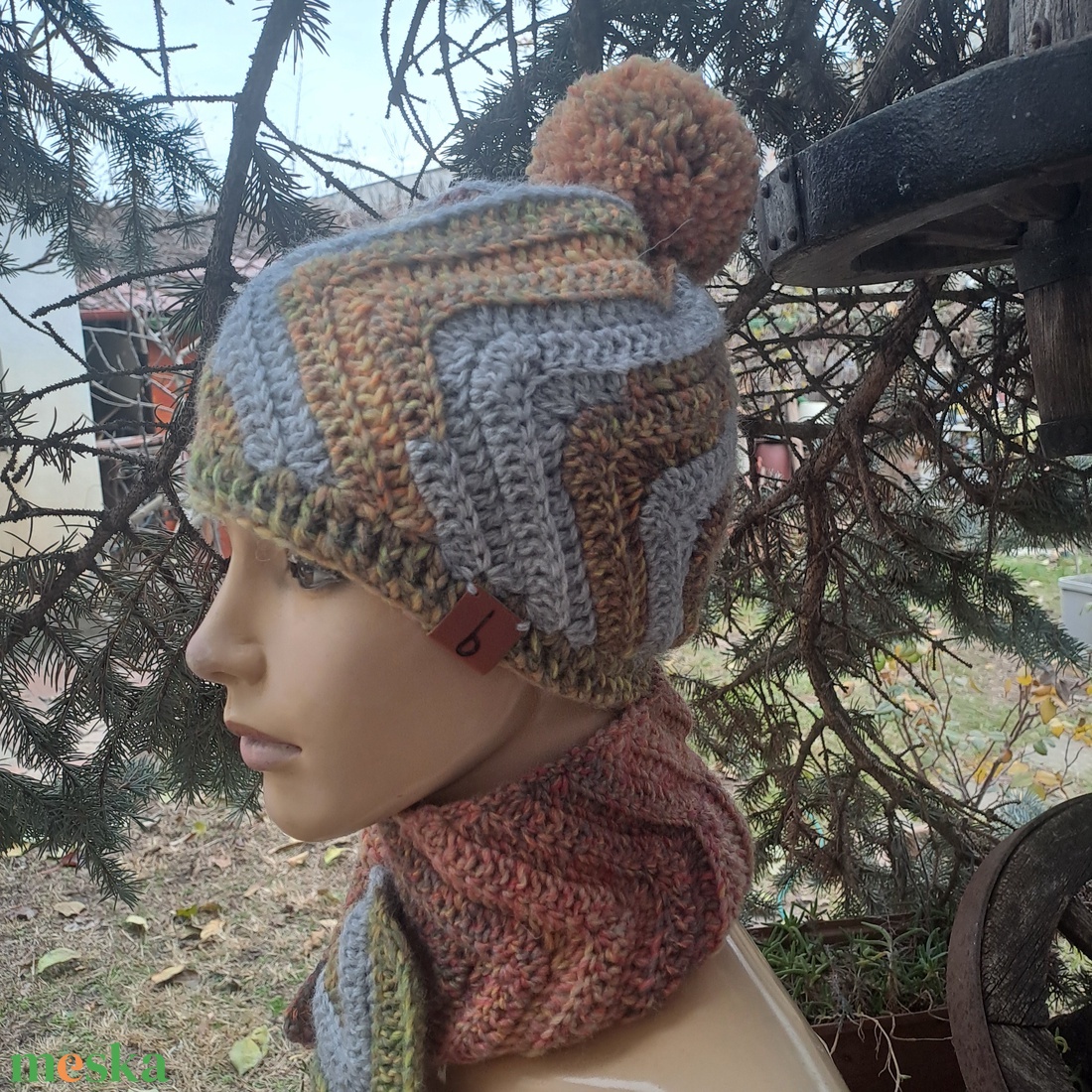 Női, férfi sapka, sál. KIÁRUSÍTÁS! ROXI,  horgolt, kötött szett - ruha & divat - sál, sapka, kendő - sapka & sál szett - Meska.hu