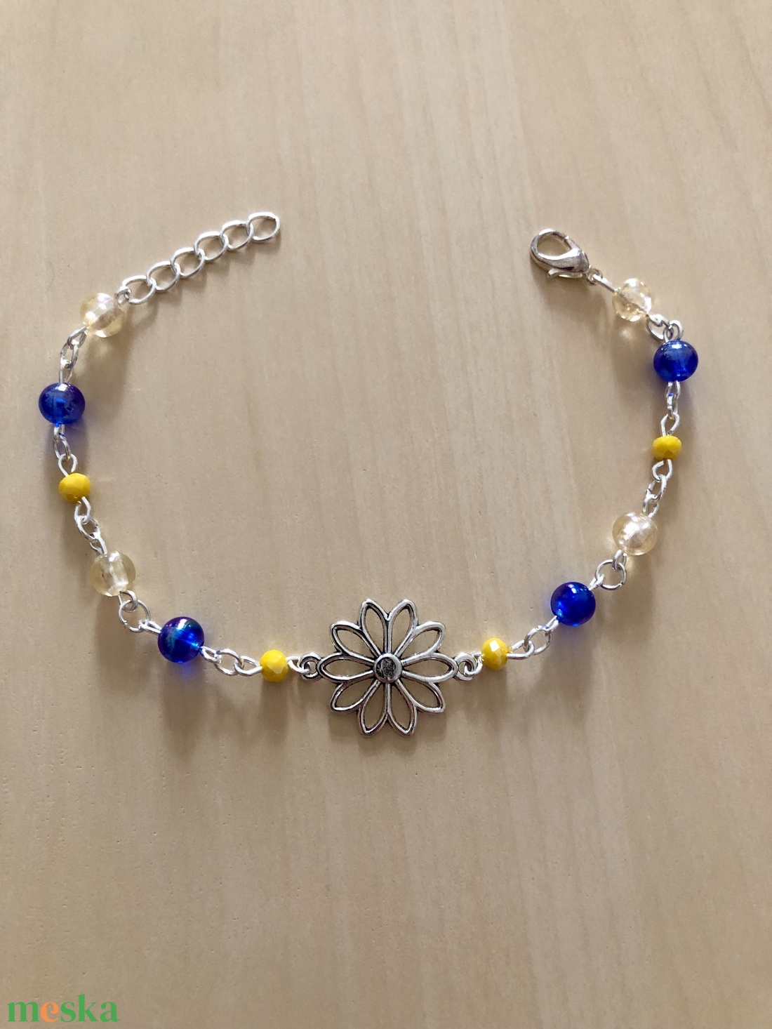 SilverDaisy 001 - ékszer - karkötő - charm karkötő - Meska.hu