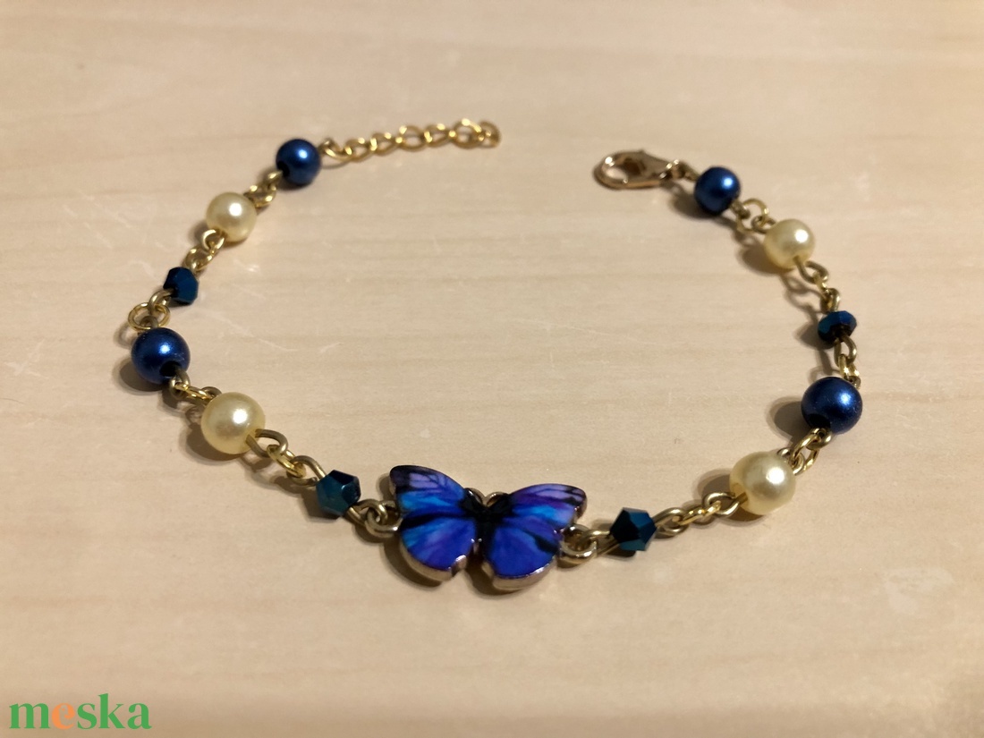 Butterfly 002 - ékszer - karkötő - charm karkötő - Meska.hu