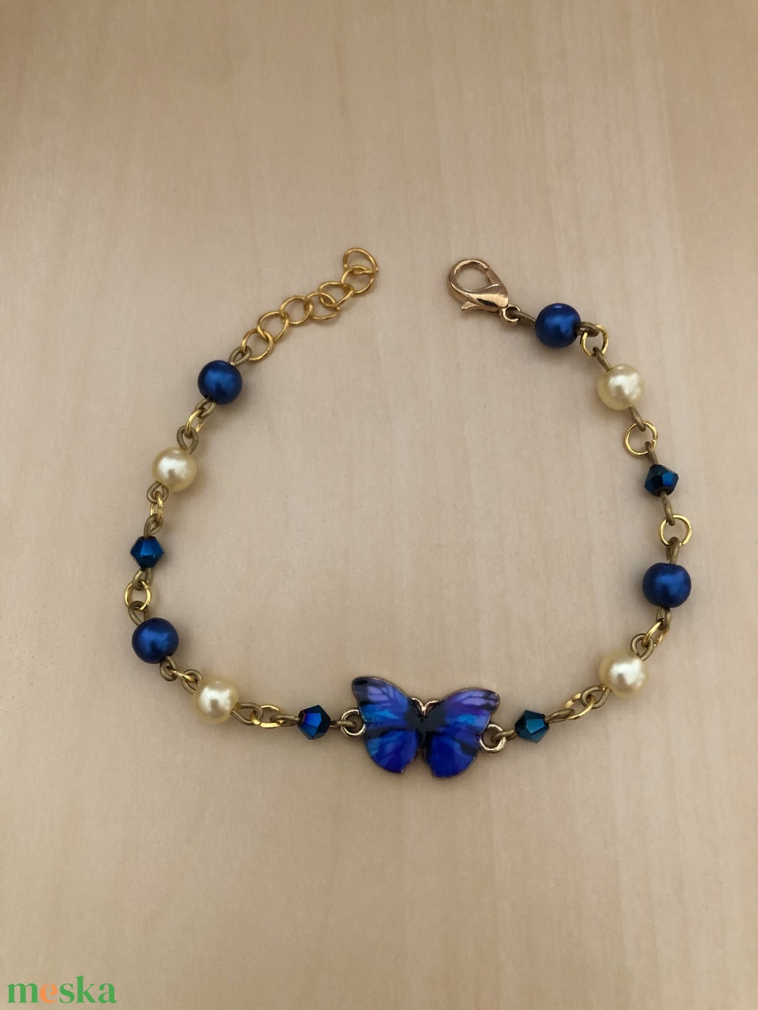 Butterfly 002 - ékszer - karkötő - charm karkötő - Meska.hu