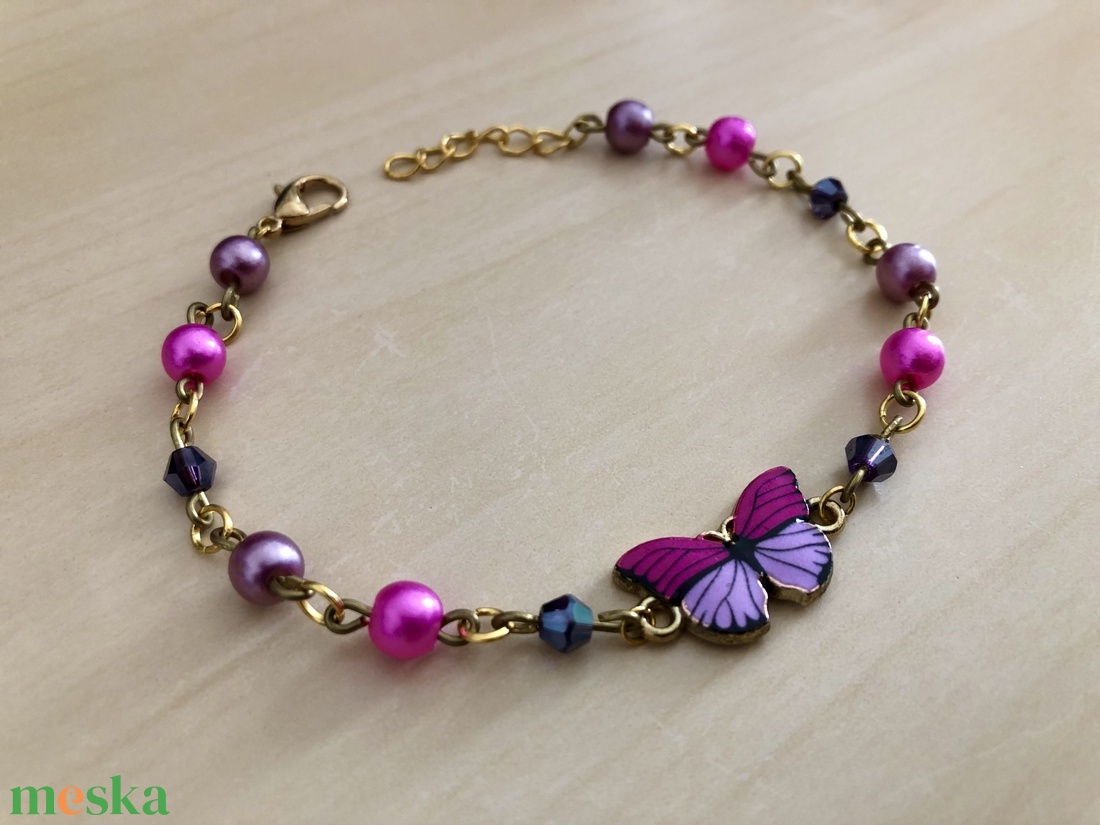 Butterfly 004 - ékszer - karkötő - charm karkötő - Meska.hu