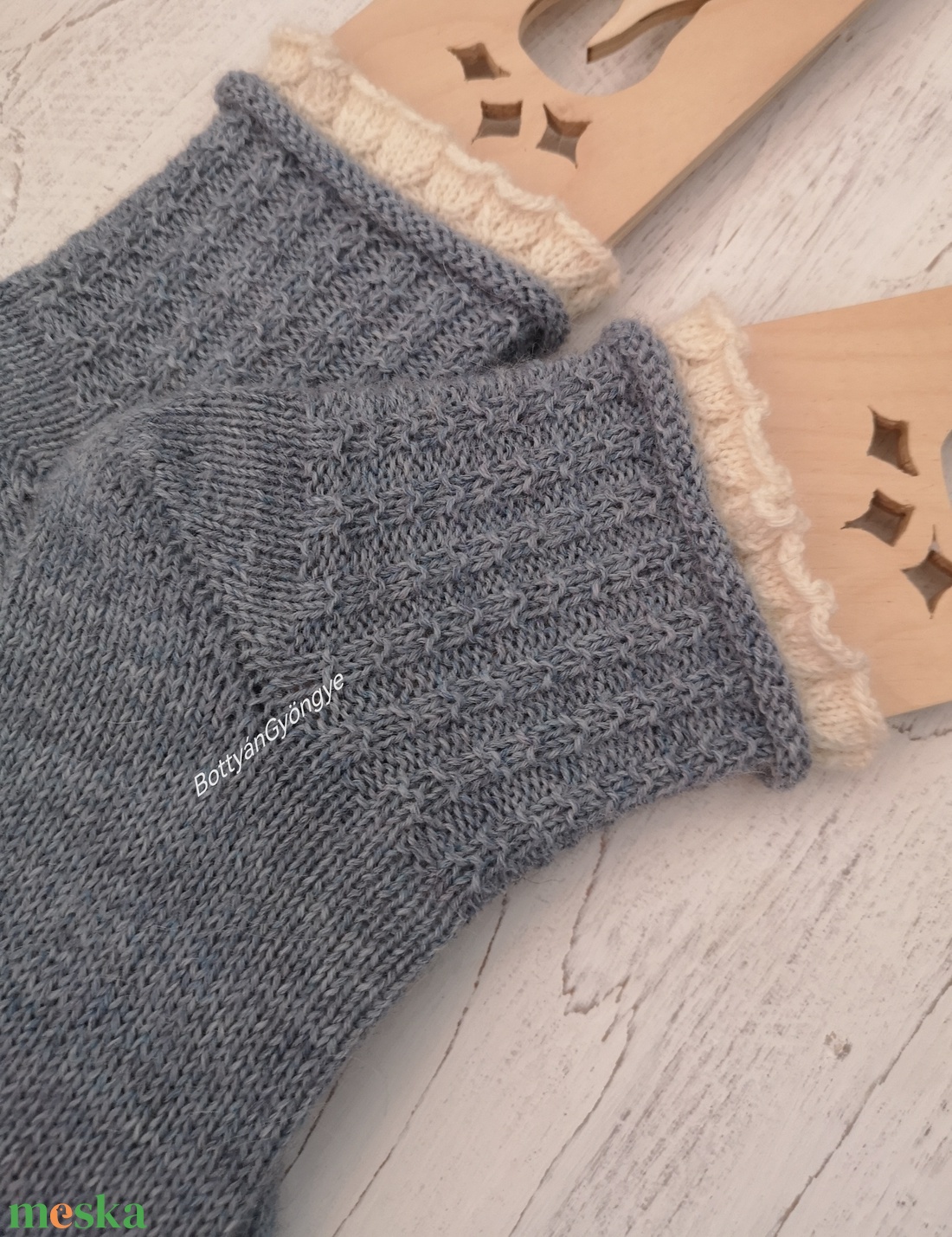 Fodros kötött zokni - kék - ruha & divat - cipő & papucs - zokni - Meska.hu