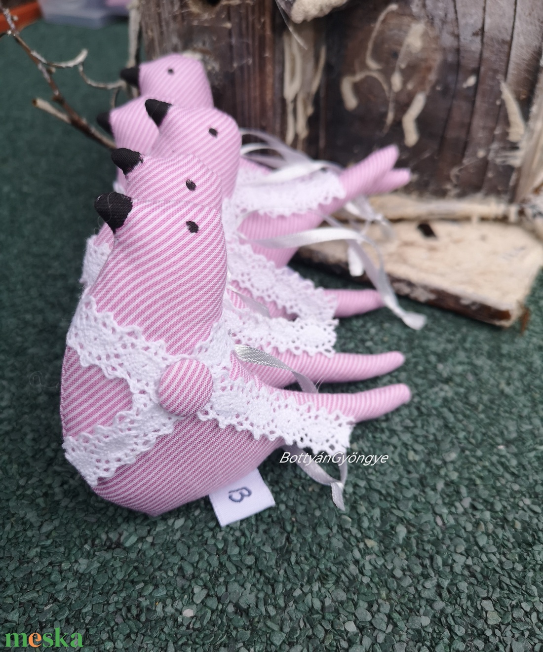 Textil madárkák - fáradtrózsaszín - karácsony - karácsonyi lakásdekoráció - karácsonyfadíszek - Meska.hu