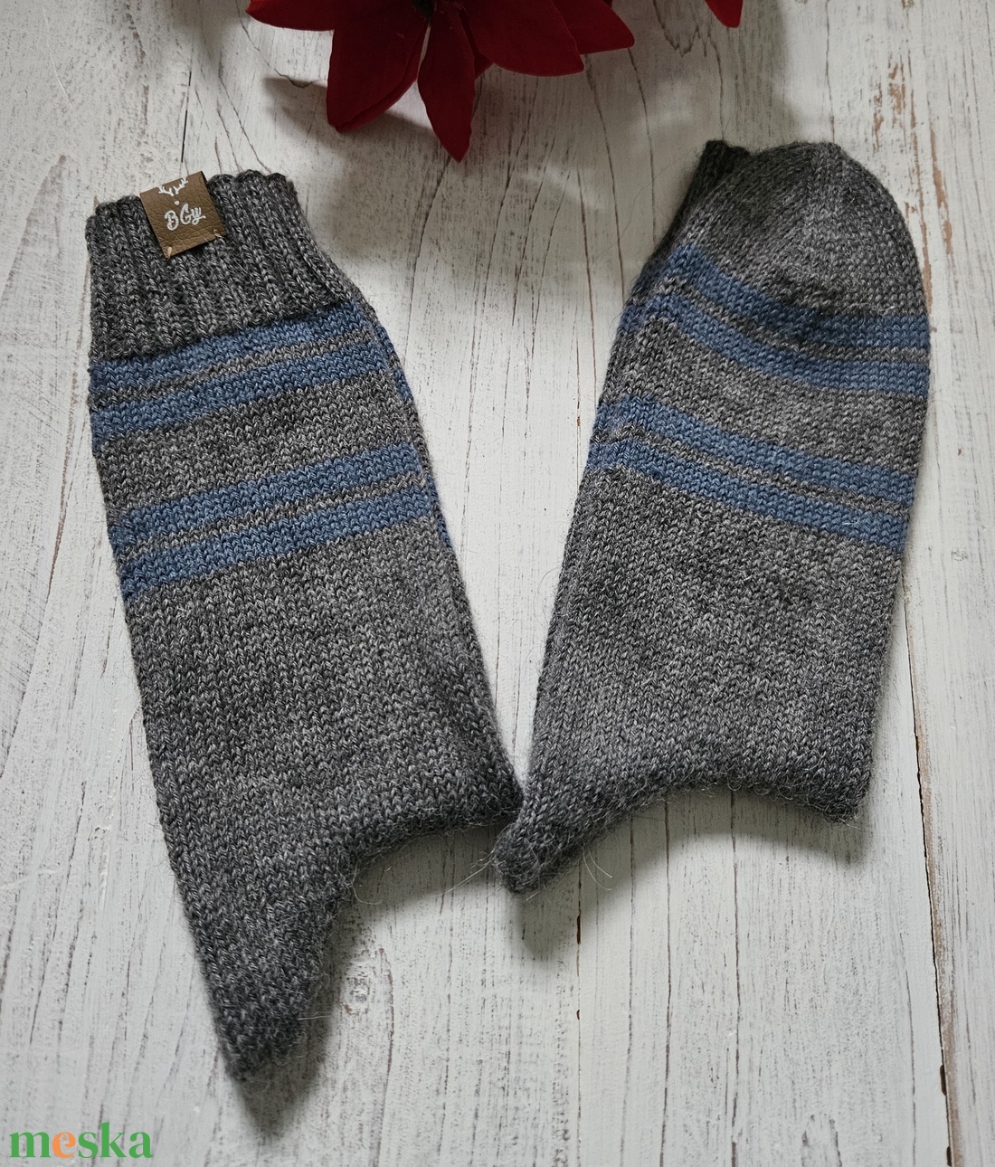 Csíkos kötött zokni  - ruha & divat - cipő & papucs - zokni - Meska.hu