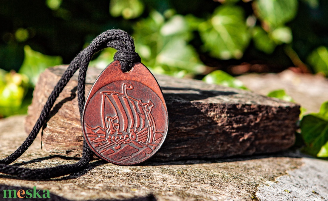 Viking Hajó bőr medál - Viking stílus - ékszer - nyaklánc - medál - Meska.hu Viking Hajó bőr medál - Viking stílus - ékszer - nyaklánc - medál - Meska.hu
