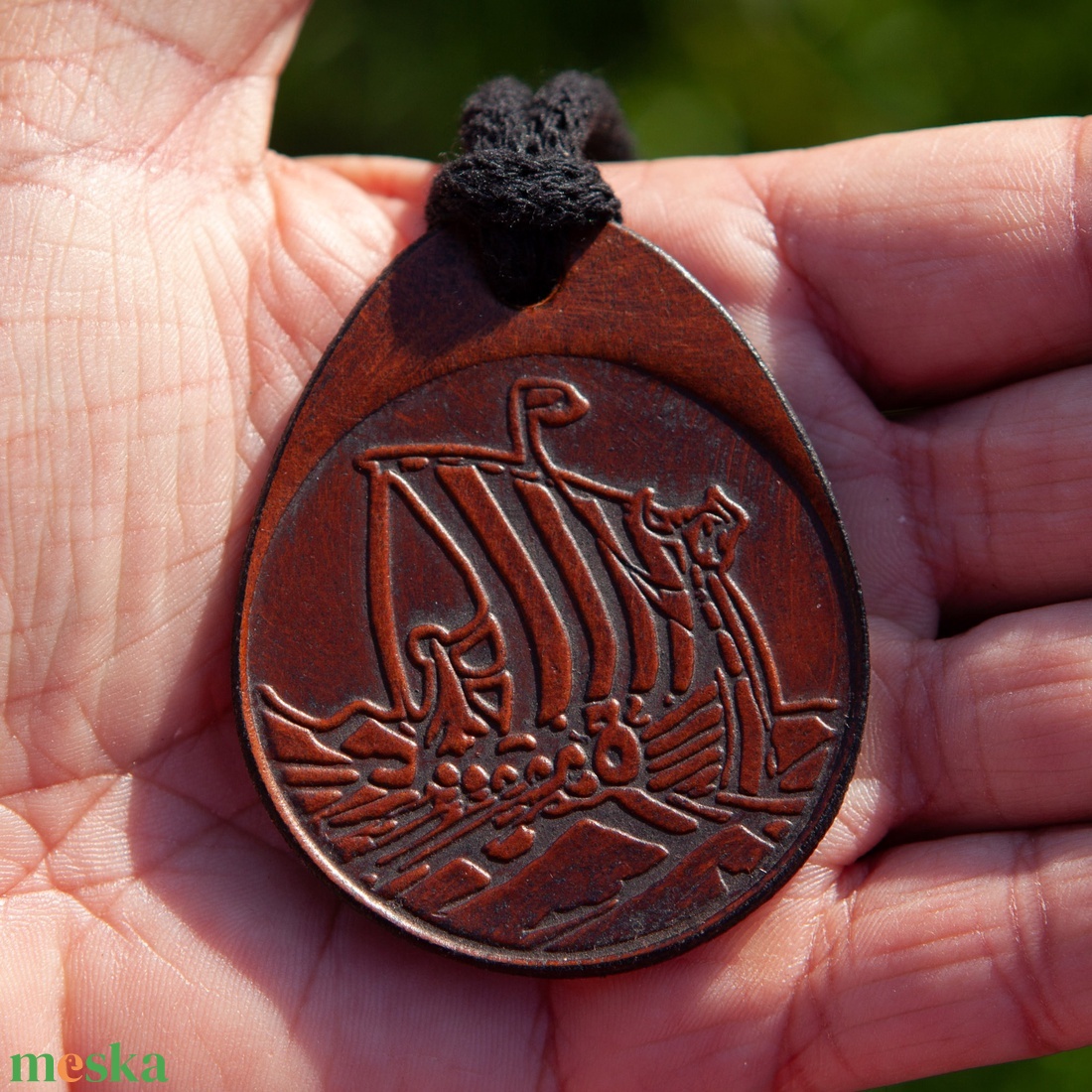 Viking Hajó bőr medál - Viking stílus - ékszer - nyaklánc - medál - Meska.hu Viking Hajó bőr medál - Viking stílus - ékszer - nyaklánc - medál - Meska.hu