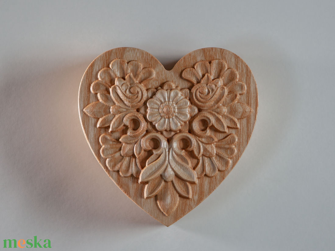 Szív alakú, kőrisfából készült ékszeres doboz - ékszer - ékszertartó - ékszerdoboz - Meska.hu Szív alakú, kőrisfából készült ékszeres doboz - ékszer - ékszertartó - ékszerdoboz - Meska.hu