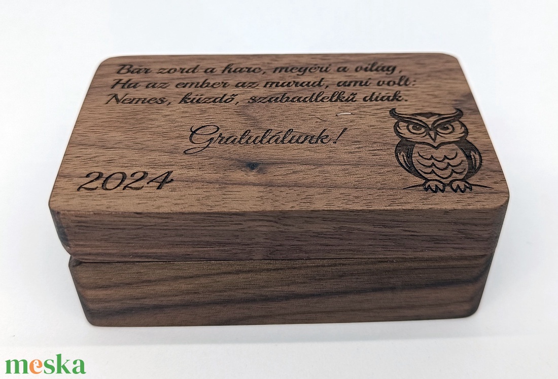 Ballagási ajándék átadó doboz (pénzátadó), amerikai diófából - otthon & életmód - papír, írószer - ajándékozás kellékei - pénzátadó doboz - Meska.hu Ballagási ajándék átadó doboz (pénzátadó), amerikai diófából - otthon & életmód - papír, írószer - ajándékozás kellékei - pénzátadó doboz - Meska.hu