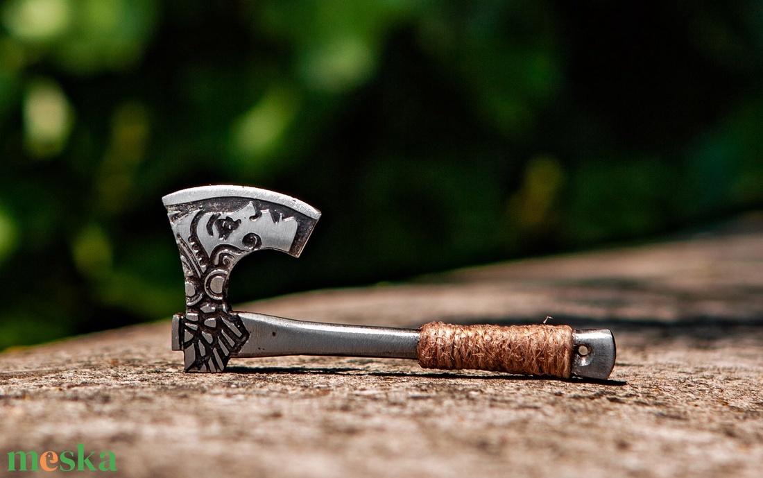 Viking mintázatú, acél mini fejsze - táska & tok - kulcstartó & táskadísz - kulcstartó - Meska.hu