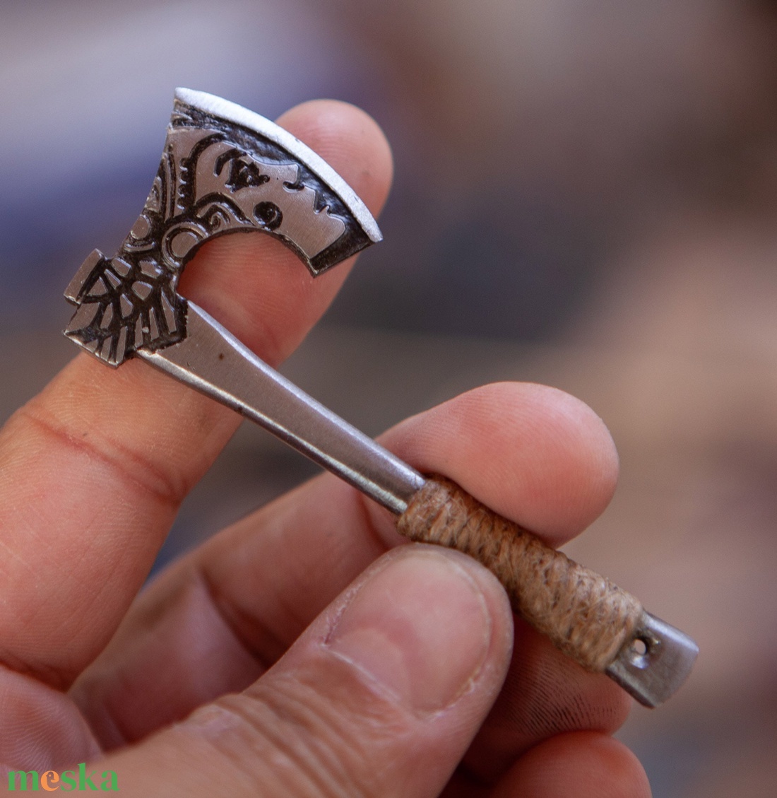 Viking mintázatú, acél mini fejsze - táska & tok - kulcstartó & táskadísz - kulcstartó - Meska.hu