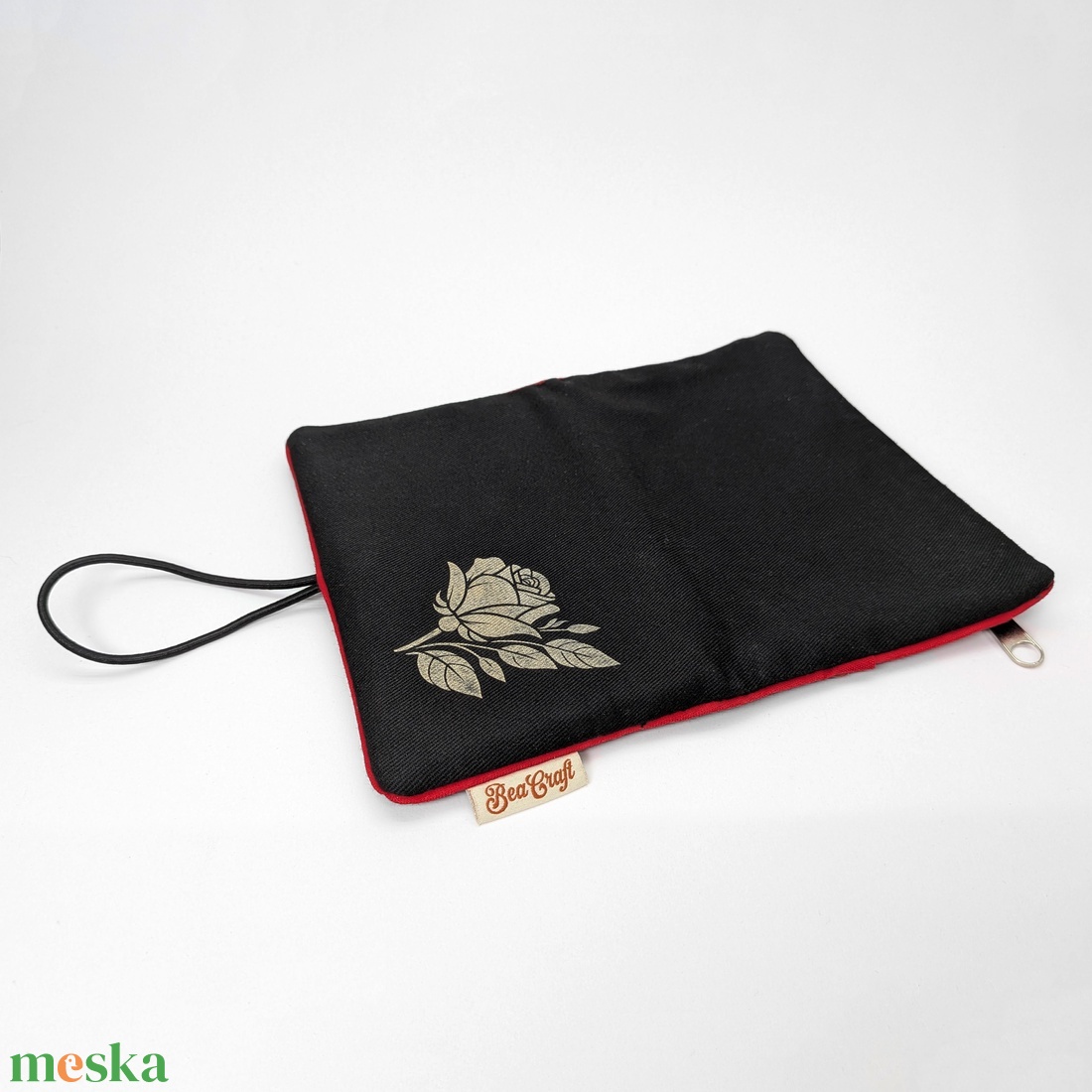 Fekete-piros rózsás tárca - táska & tok - pénztárca & más tok - dohánytasak & szütyő - Meska.hu
