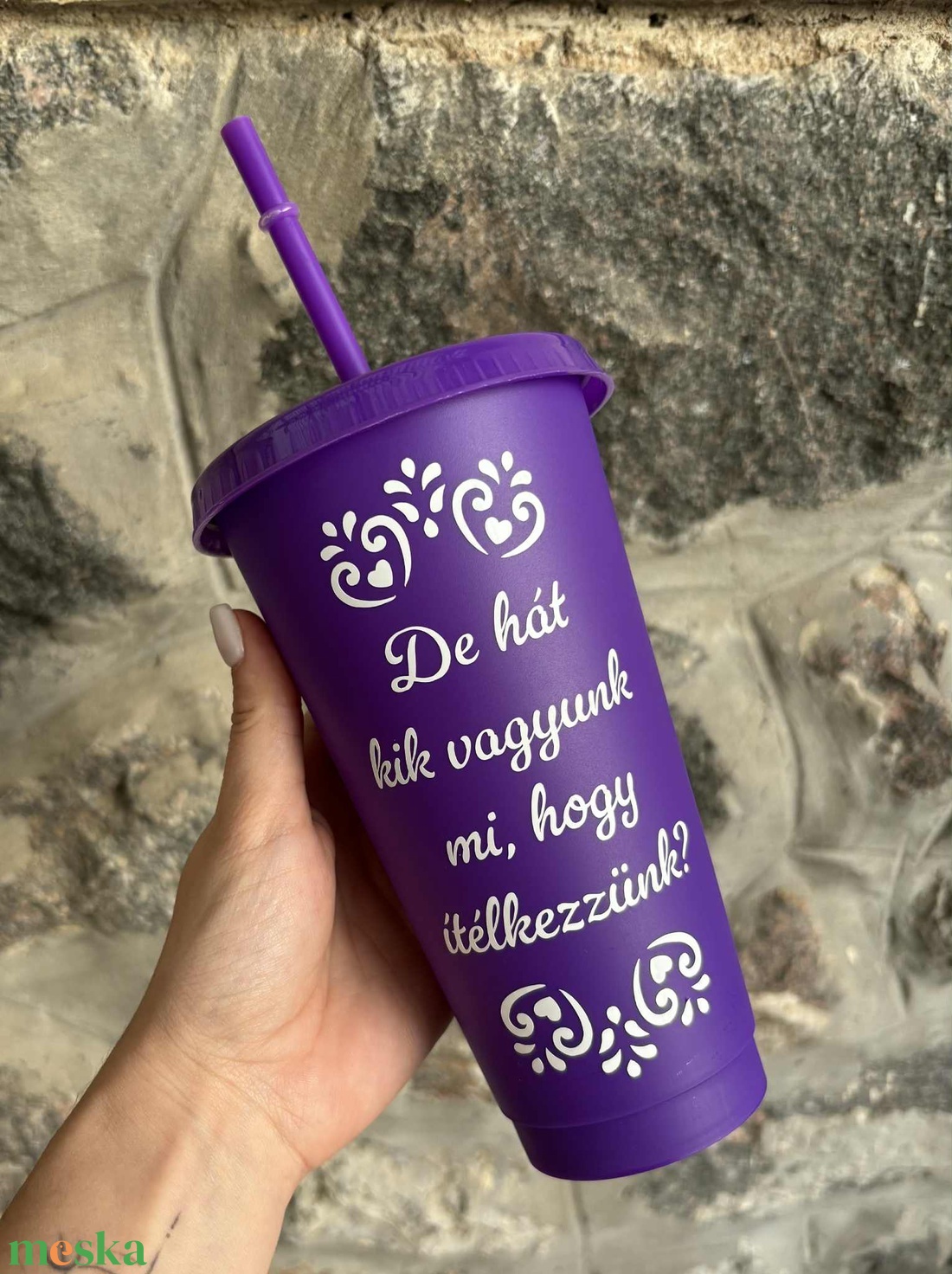 De hát kik vagyunk mi, hogy ítélkezzünk? - Vicces, Feliratos Pohár 710 ml - otthon & életmód - konyhafelszerelés, tálalás - tálalás - pohár - Meska.hu De hát kik vagyunk mi, hogy ítélkezzünk? - Vicces, Feliratos Pohár 710 ml - otthon & életmód - konyhafelszerelés, tálalás - tálalás - pohár - Meska.hu